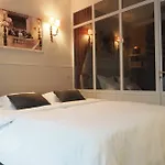 Apartment Palais Royal Chicsuites