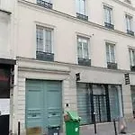 Modern Studio Bastille - Smartrenting