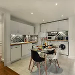 Palais Petit - Two Bedroom Apartment