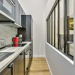 05 - Designed Parisian Flat