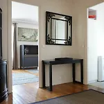 Etoile - 2 Pieces - 104 M² - Paris 8