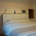 Rochechouart - 2 Pieces - Paris 17