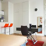 Place Des Vosges - Studio - Paris 3
