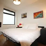 Cozy Saint Georges