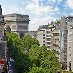 Elux Paris