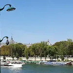 A 10 Mn A Pied De Montmartre