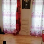 Paris Gogo1