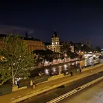 Le Notre Dame - Luxury Apartment With Seine View