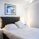 Apartment With Terrace Near Invalides
