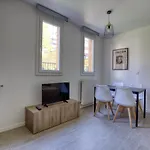 Beautiful apartment near the Seine