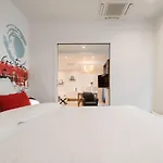 Suite Cocteau : Au Coeur De La Rive Gauche, Neuf, Design, 2/4/6 Personnes