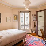 Veeve - Quai Aux Fleurs Apartment