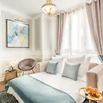 Luxury 2 Bedroom 2 Bathroom Louvre&Notre Dame