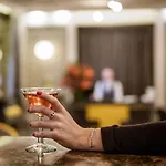 Hotel Le Marquis By Inwood Hotels