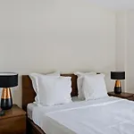 Modern & Cosy 1 Bedroom Apartment In Paris