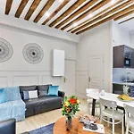 44-Cosy Flat Montorgueil