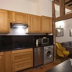 Gregoire Apartment