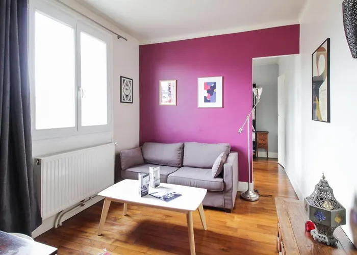 Nice And Calm Flat In Nation At The Heart Of Paris - Welkeys