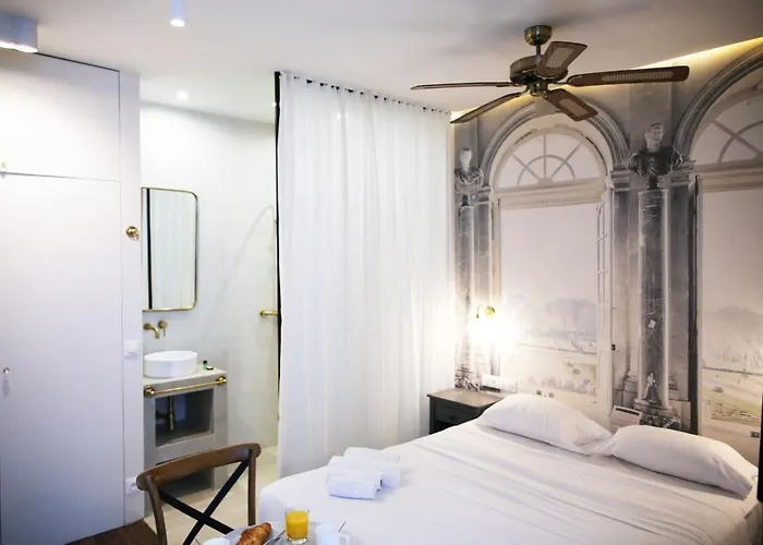 Studio De Charme Ideal Pour Visiter La Ville - 2P