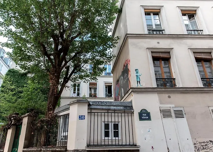 Montmartre Apartments Cezanne