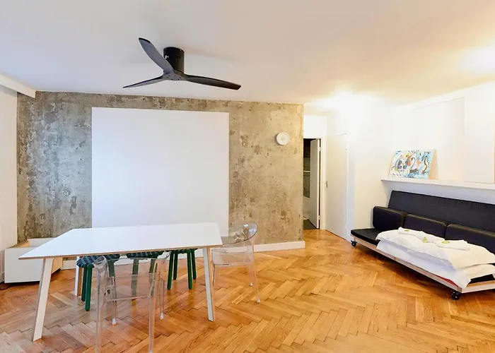 Apt In Height On The Canal View On All Paris