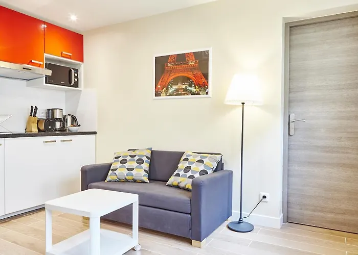 Nice 2 Bedroom Apartment Near Bastille
