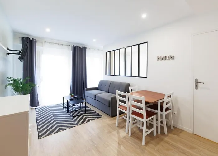 Confortable apartment next to Montmartre Opéra Gare Saint Lazare