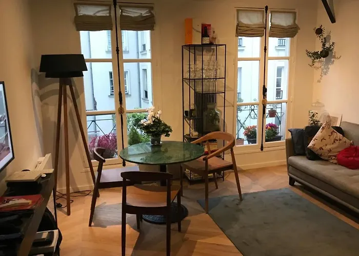 Hostnfly Apartments - Beautiful Renovated Apt In The Maraispompidou