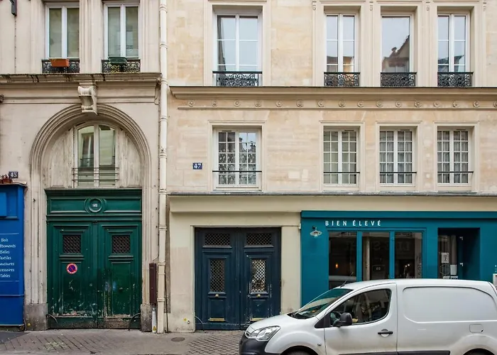Nice flat two steps to Folies-Bergères at the heart of Paris - Welkeys