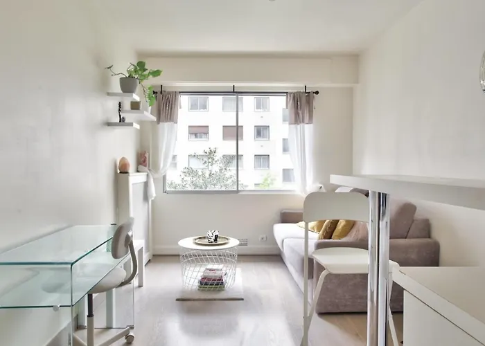 Charming Studio In The Heart Of The Invalides