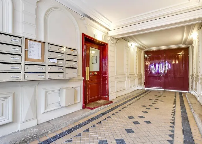 Home Suite Home Parc Monceau Daru