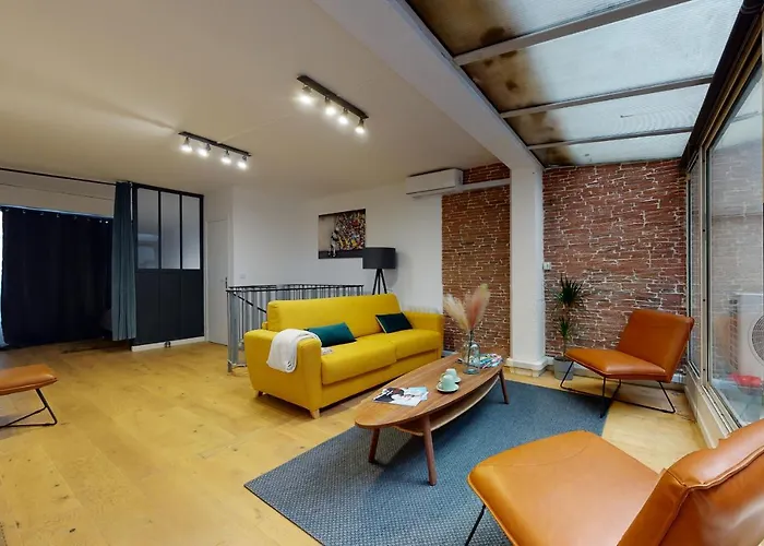 Superbe Loft Avec Patio - Tour Eiffel