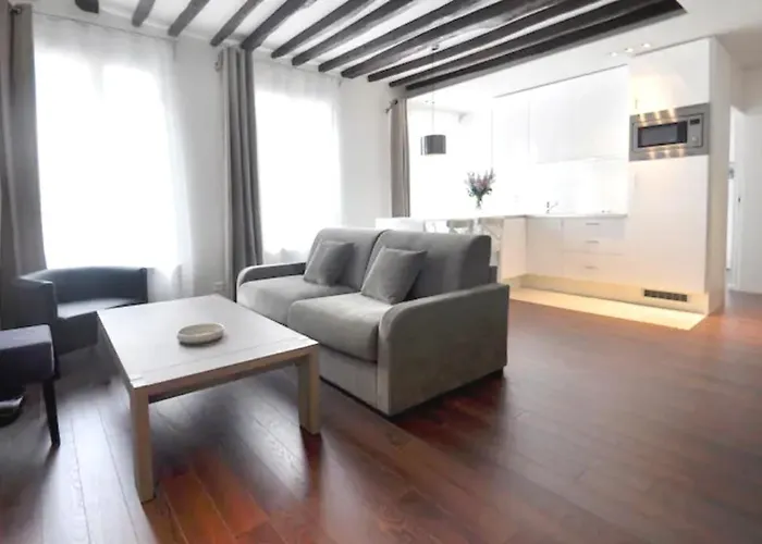 Montorgueil beautiful apartment