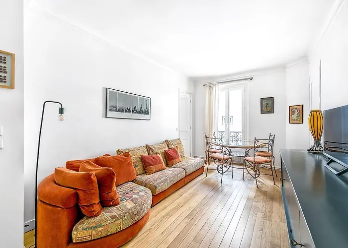 Apartment Montmartre Custine