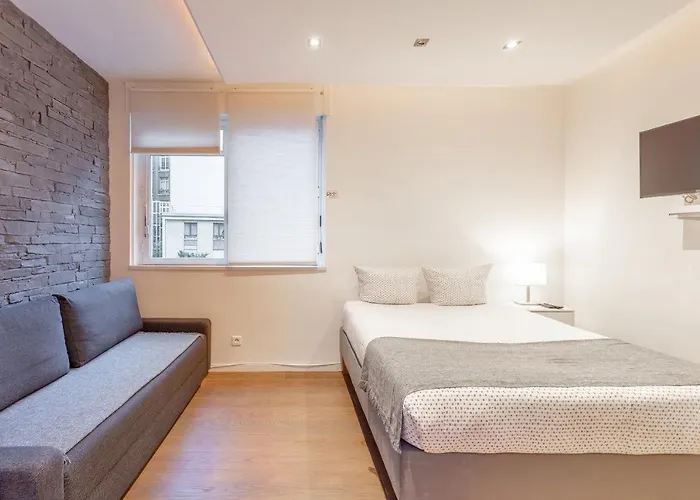 Victor Hugo Flat