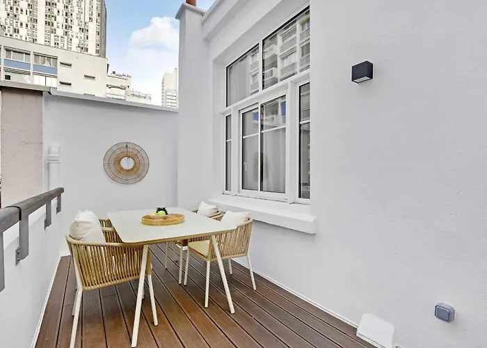 Modern Apartment - 2Br-6P - Eiffel Tower