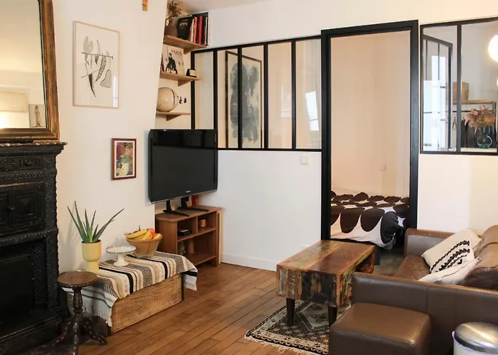 Charming 30M Near The Sacre-Coeur