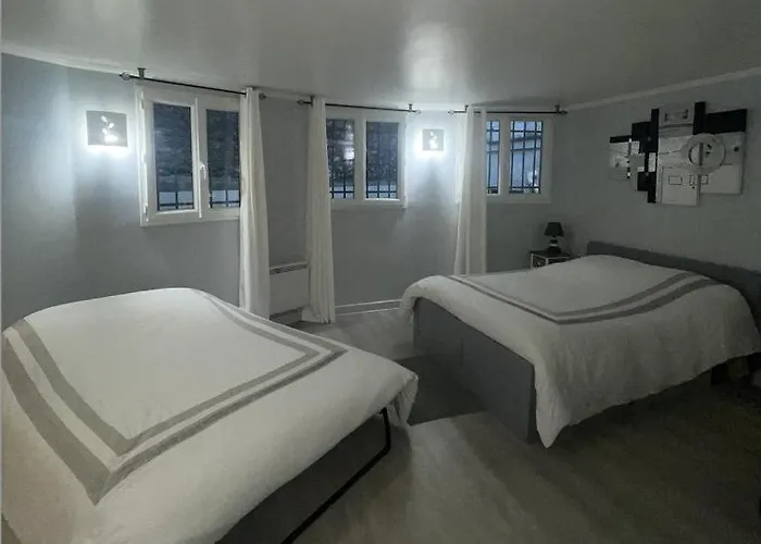 Beau Studio Meuble 2Min Du Moulin Rouge