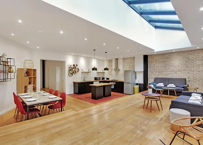 Charming Apartment - Buttes Chaumont 10P3Br