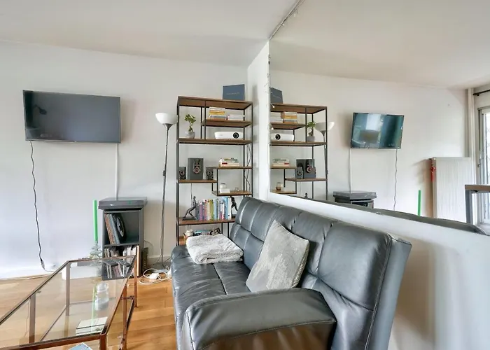Nice Apartment With Balcony - Paris 15