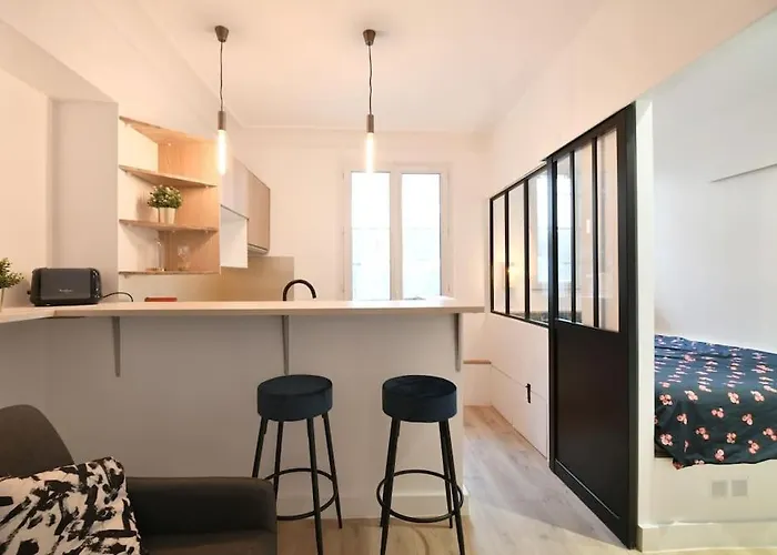 Cozy Flat Nearby Arc De Triomphe, Champs Elysees & Palais Des Congres