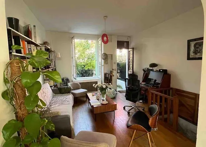 Full Equiped House With Garden
