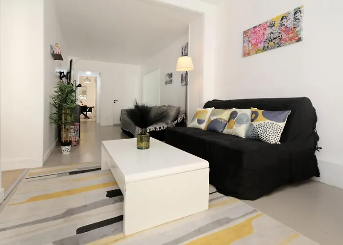 Appartement De Caractere Charmant A Montmartre -6P