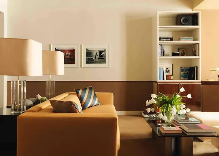 Les Suites Cinabre