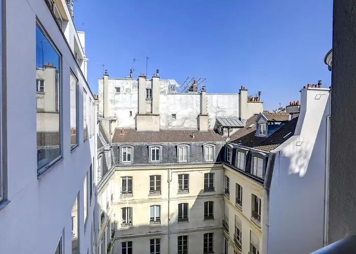 Louvre & Palais Royal - Cityapartmentstay