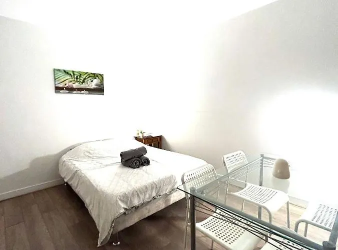 Apartments Tour Eiffel Place Cambronne Paris