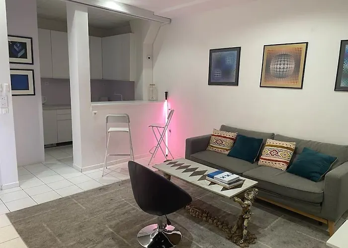 50M2 Private Apartment In Center