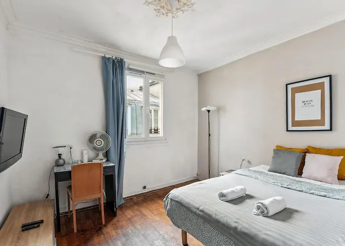 Wonderful apartment close Champs-Elysées