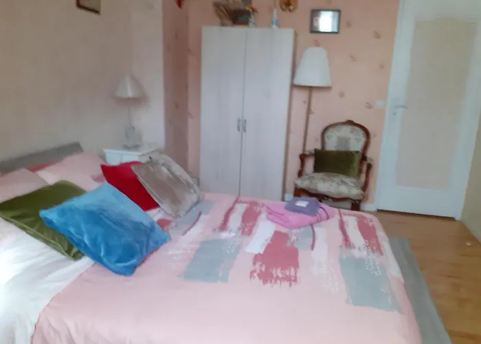 chambre d\'hôte Chambre dans une maison pleine de vie