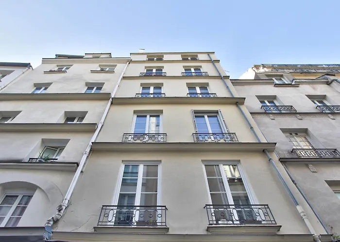 Charme Et Chic Du Marais